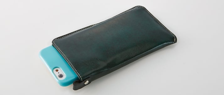 エコレザースリーブ with カードポケット for iPhone SE(第3/2世代)/6(4.7inch)(販売終了)